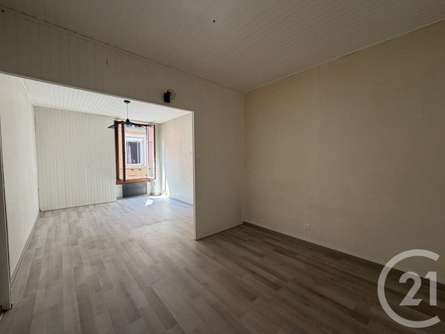 Appartement T1 à vendre - 1 pièce - 42.0 m2 - VOIRON - 38 - RHONE-ALPES - Century 21 Immobilier Voiron