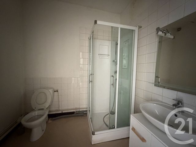Appartement T1 à vendre - 1 pièce - 42.0 m2 - VOIRON - 38 - RHONE-ALPES - Century 21 Immobilier Voiron