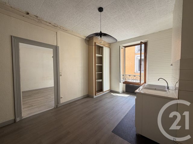 Appartement T1 à vendre - 1 pièce - 42.0 m2 - VOIRON - 38 - RHONE-ALPES - Century 21 Immobilier Voiron