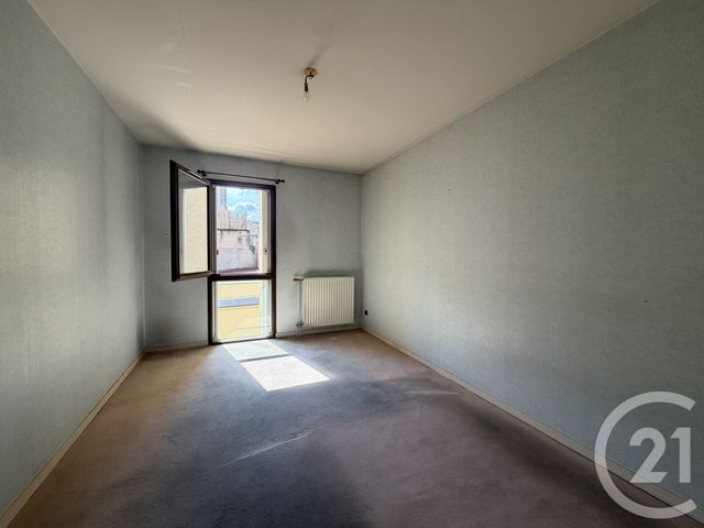 Appartement T4 à vendre - 3 pièces - 79.0 m2 - VOIRON - 38 - RHONE-ALPES - Century 21 Immobilier Voiron
