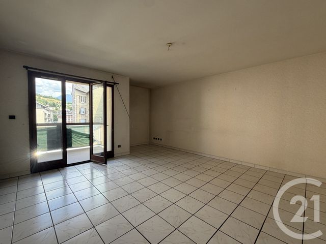 Appartement T4 à vendre - 3 pièces - 79.0 m2 - VOIRON - 38 - RHONE-ALPES - Century 21 Immobilier Voiron
