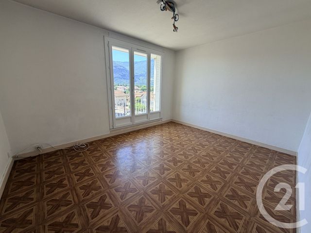 Appartement T3 à vendre - 3 pièces - 55.43 m2 - ST MARTIN LE VINOUX - 38 - RHONE-ALPES - Century 21 Immobilier Voiron