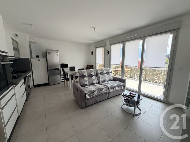 Appartement F2 à vendre - 2 pièces - 46.12 m2 - MOIRANS - 38 - RHONE-ALPES - Century 21 Immobilier Voiron