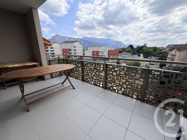 Appartement F2 à vendre - 2 pièces - 46.12 m2 - MOIRANS - 38 - RHONE-ALPES - Century 21 Immobilier Voiron