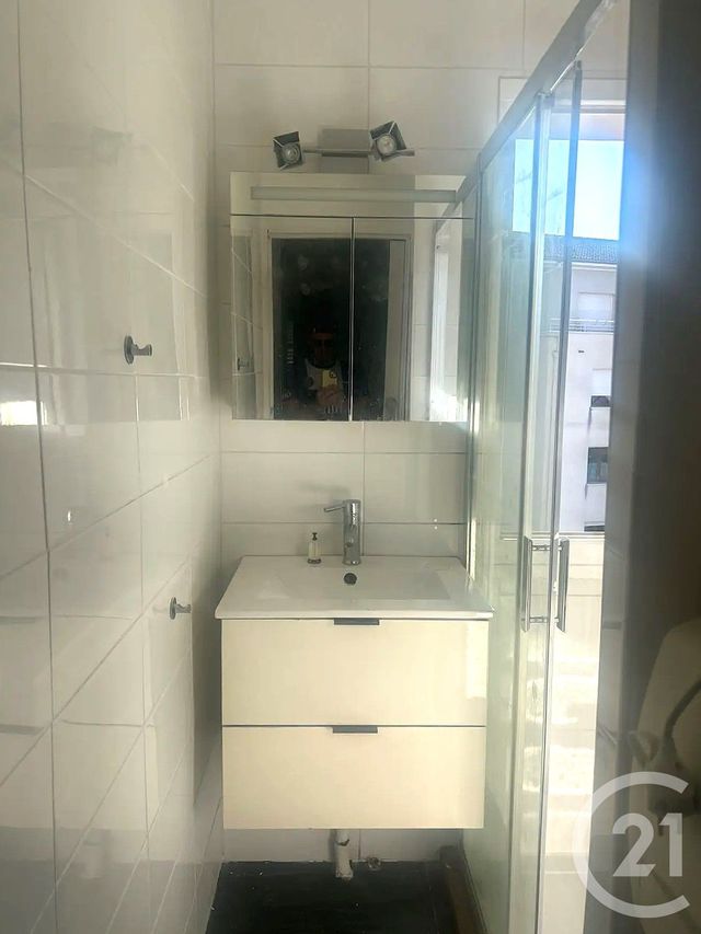 Appartement F3 à vendre - 3 pièces - 49.75 m2 - VOIRON - 38 - RHONE-ALPES - Century 21 Immobilier Voiron